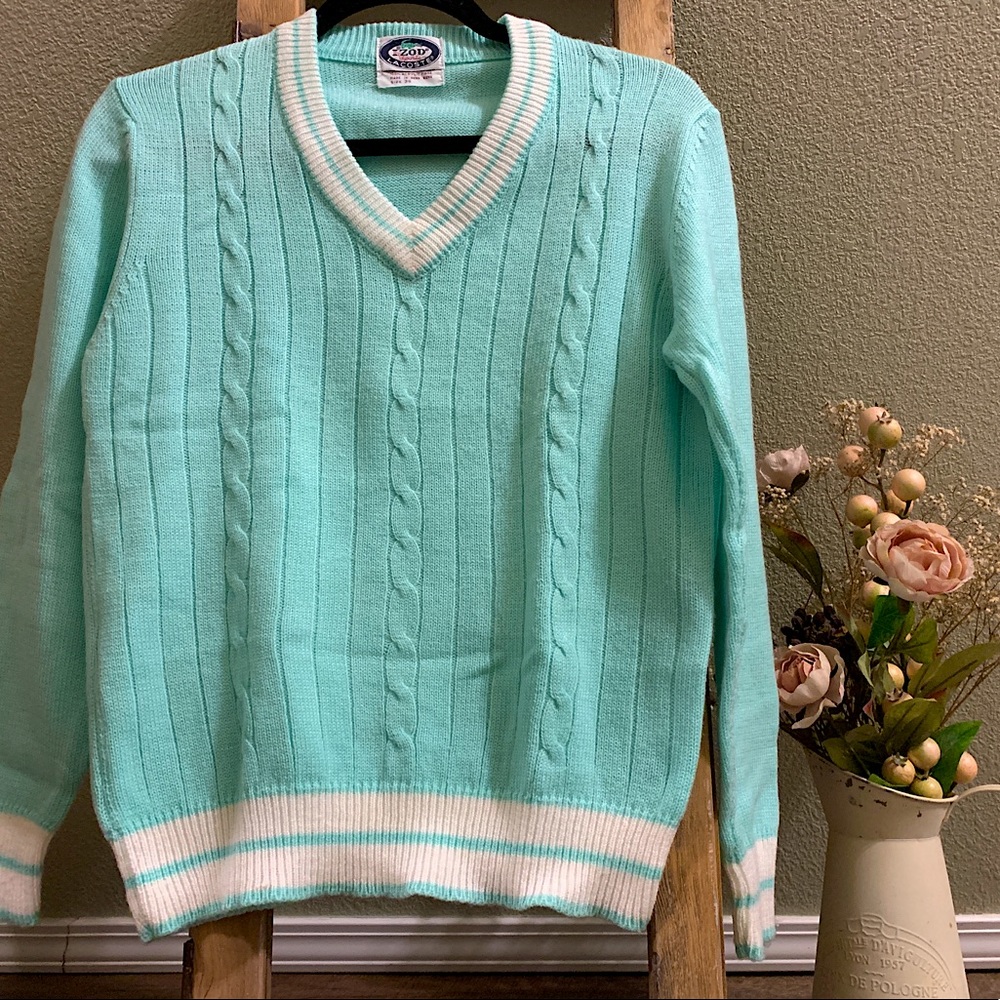 VINTAGE - Lacoste - preppy v neck cable sweater
